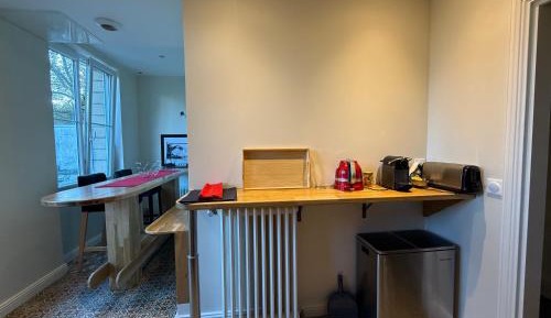 One-Bedroom Apartment with Balcony