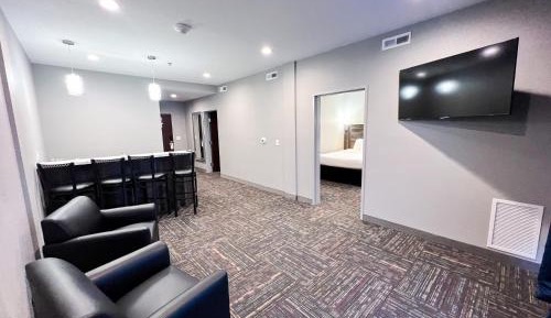 Two-Bedroom Suite