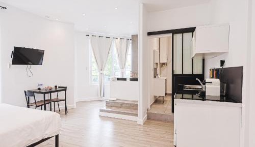 Studio with Spa Bath