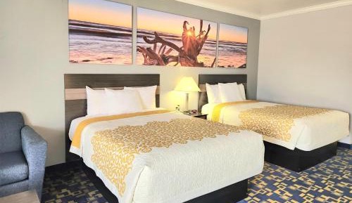 Queen Room with Two Queen Beds - Non-Smoking