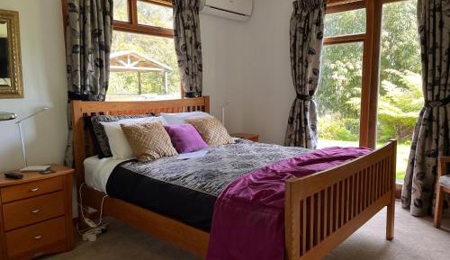 Double Room with Queen Bed