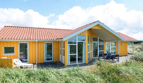 Five-Bedroom Holiday Home