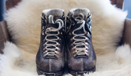 Economic Room with Mountain View