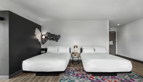 Aloft Queen Room