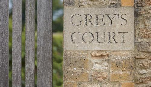 Cottage with Garden View