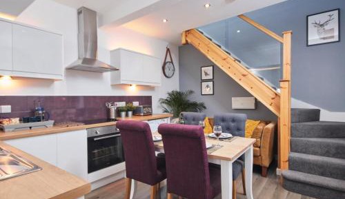 Two-Bedroom Deluxe Apartment