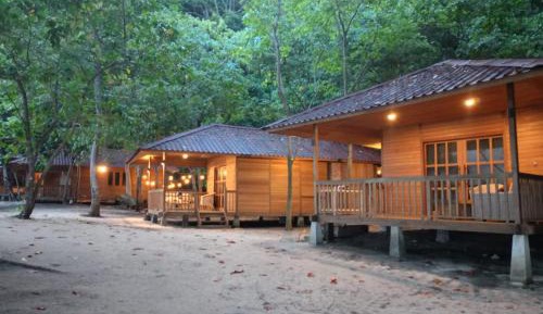 Bungalow - Beach Front