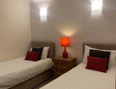 Twin Room with Private Bathroom