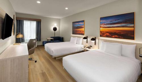 Standard Queen Room with Two Queen Beds