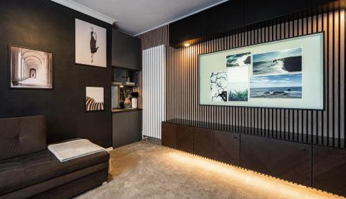 Two-Bedroom Apartment with Terrace