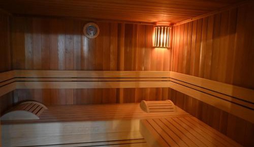 Economy Quadruple Room with Shared Bathroom