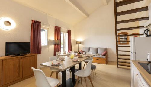 4 - Room Apartment - Duplex Standard 7/8 People