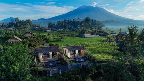 One-Bedroom Valley View with Private Pool
