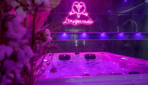 Studio with Spa Bath