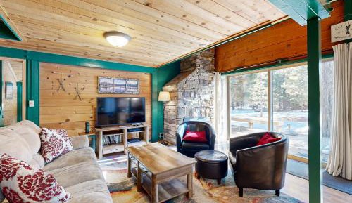 Three-Bedroom Vacation Home 