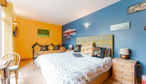 Large Double or Twin Room