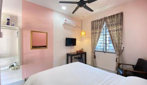 Double Room with Private Bathroom