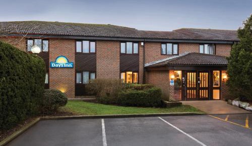 Family Room (2 Adults + 2 Children)