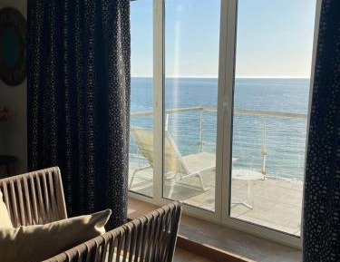Suite with Balcony and Sea View