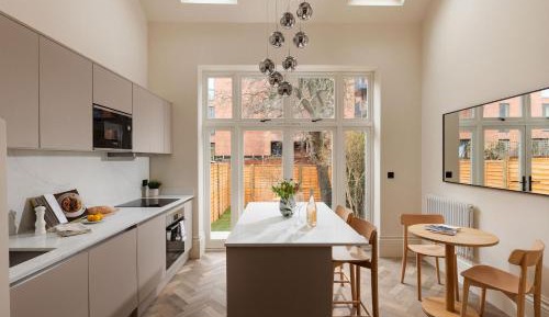 Apartment - Split Level