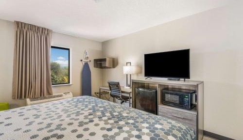 King Room - Non-Smoking