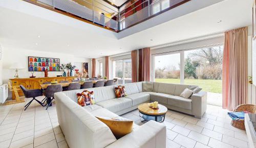 Seven-Bedroom Holiday Home