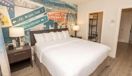 One-Bedroom King Suite