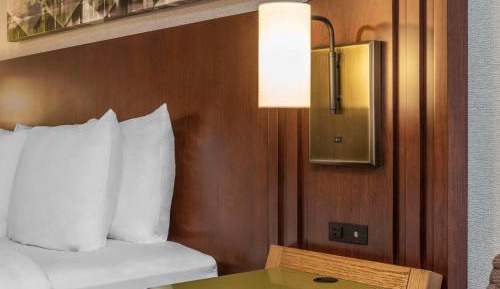Superior King Room with Courtyard View - Non-Smoking/Ground Floor