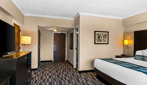 Queen Room - Non-Smoking