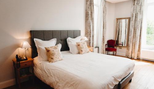 Deluxe Double or Twin Room with Garden View - Castle Side