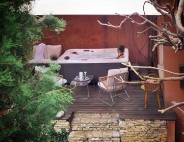 Studio with Garden View