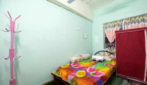 Single Room with Shared Bathroom