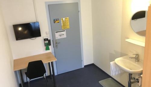 Single Room with Shared Bathroom