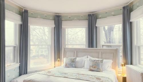 Queen Room with Sea View