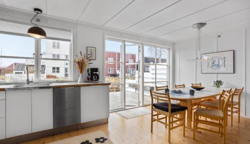 Three-Bedroom Vacation Home 