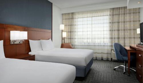 Queen Room with Two Queen Beds, Transfer Shower and Sofa Bed - Mobility Access/Hearing Accessible