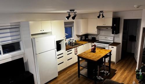 Studio Apartment with Queen Bed