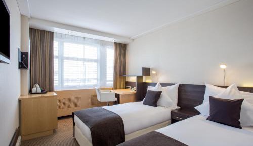 Standard Room with Two Single Beds