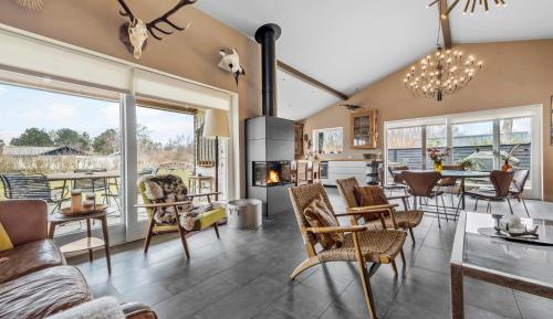 Three-Bedroom Vacation Home 