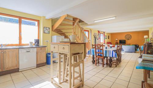Three-Bedroom Vacation Home 