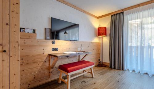 Deluxe Double Room with Balcony or Terrace