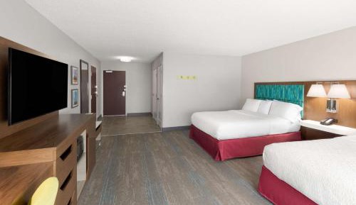 Queen Room with Two Queen Beds - Mobility and Hearing Access/Non-Smoking