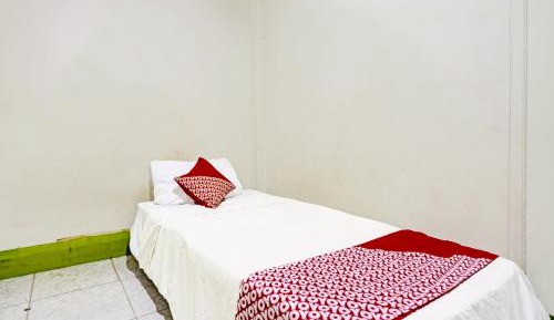 Small Single Room