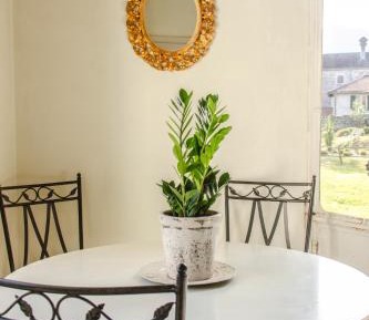 Queen Room "Armonia" with Private Bathroom