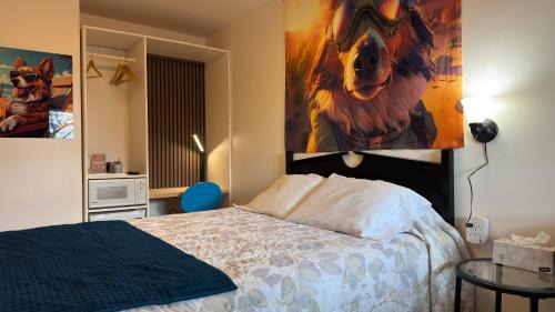 Standard Queen Room