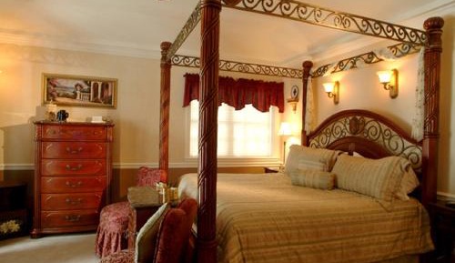 King Suite with Balcony