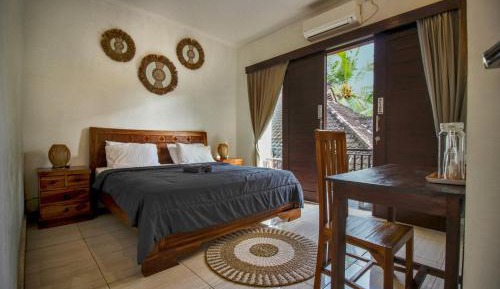 Double Room with Private Bathroom