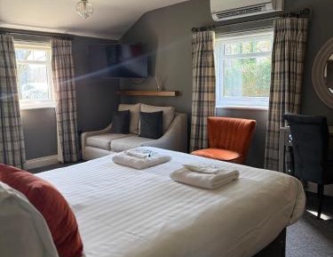 Double Room with Private Bathroom