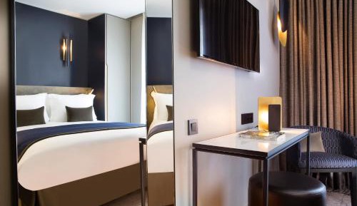 Queen Room with Balcony