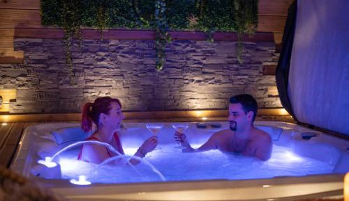 Studio with Spa Bath